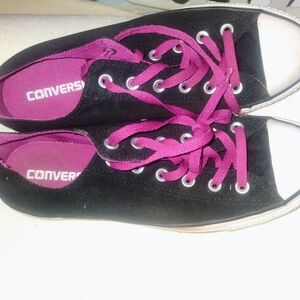 Converse Women's Black and Pink Sneakers